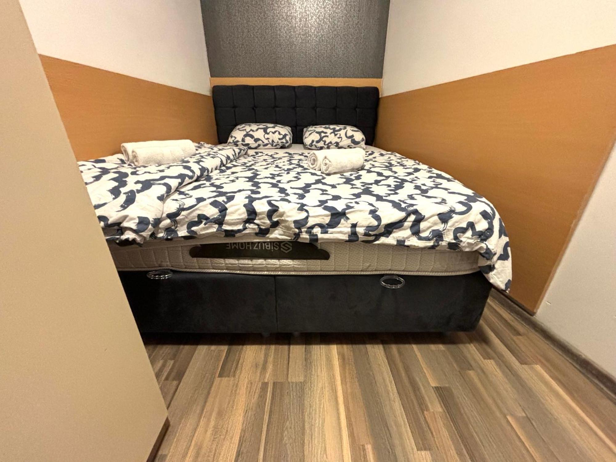 Grey Palazzo 1050 Vienna Aparthotel ภายนอก รูปภาพ